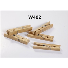 W402